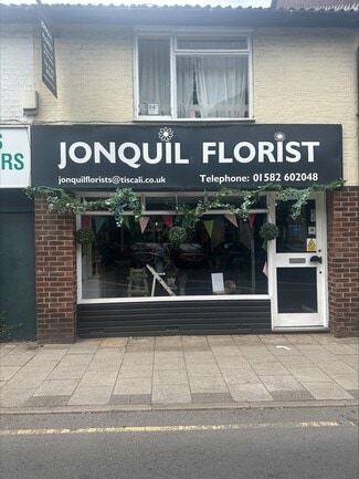 Más detalles de 56 West St, Dunstable - Local en venta