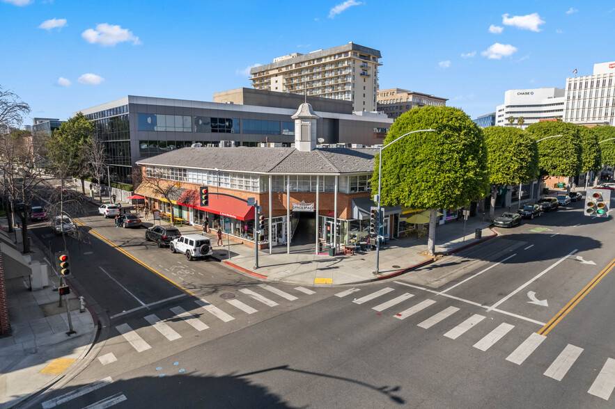 195 S Beverly Dr, Beverly Hills, CA en alquiler - Foto del edificio - Imagen 1 de 1