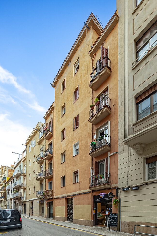 Más detalles de Edificio residencial​ en venta