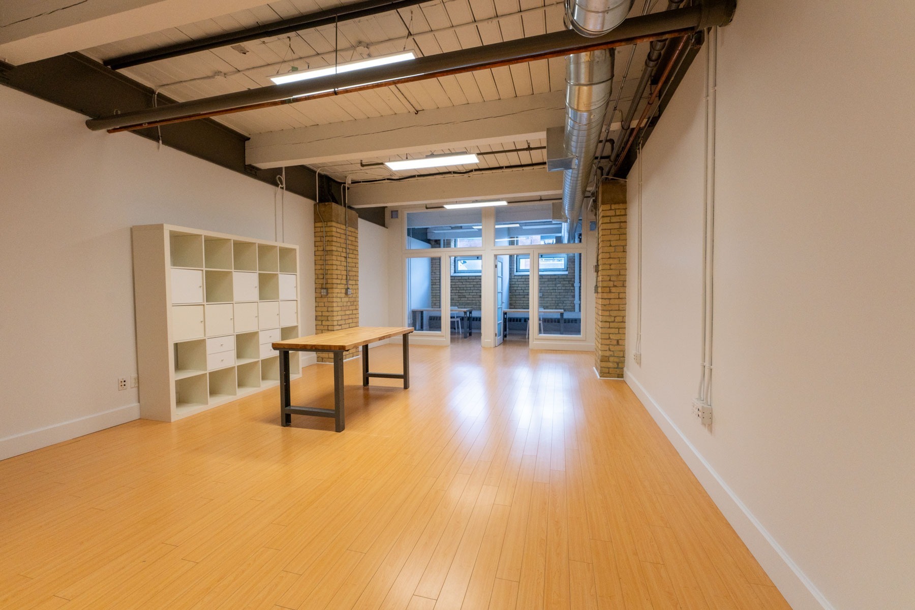 219 Dufferin St, Toronto, ON en alquiler Foto del interior- Imagen 1 de 4