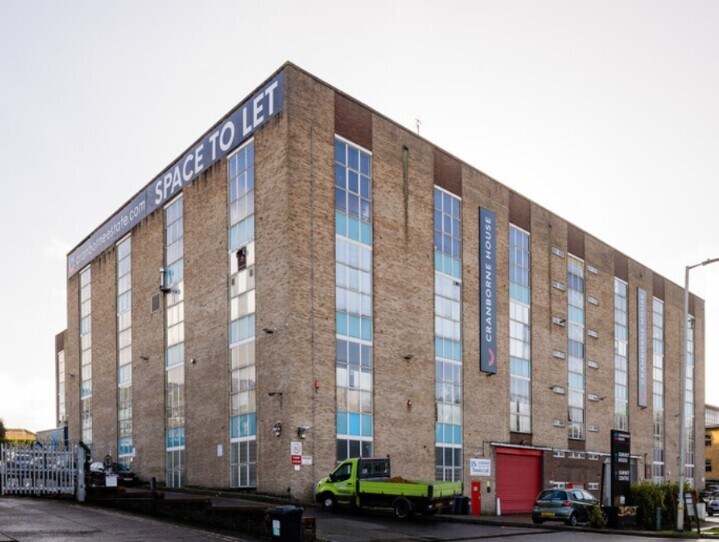 Cranborne Rd, Potters Bar en venta Foto principal- Imagen 1 de 3