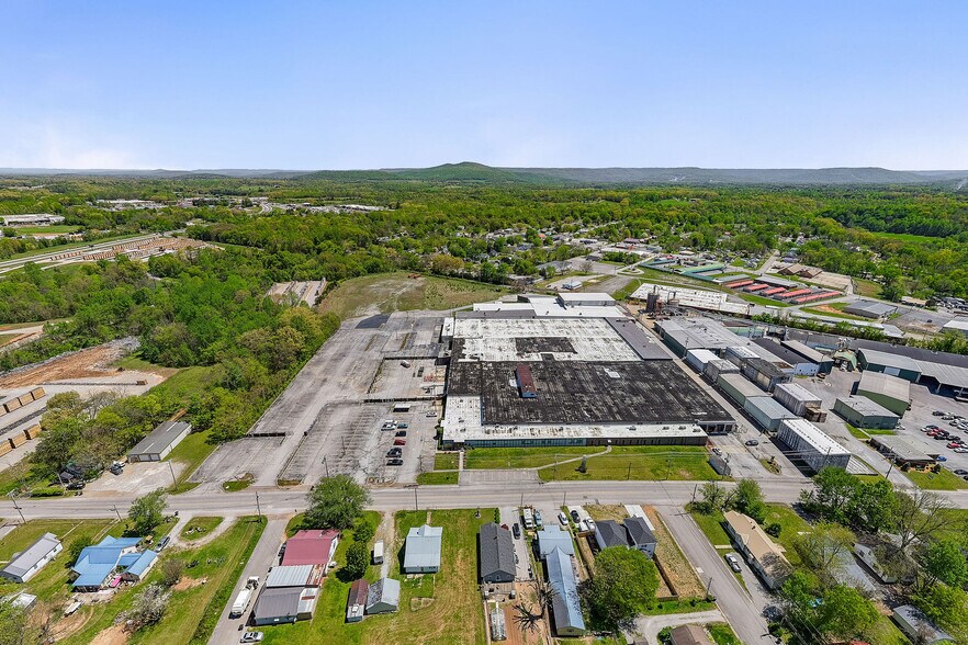 204 Red Rd, McMinnville, TN en venta - Foto del edificio - Imagen 3 de 37