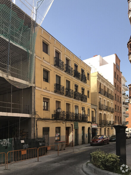 Edificios residenciales en Madrid, MAD en venta - Foto del edificio - Imagen 2 de 2