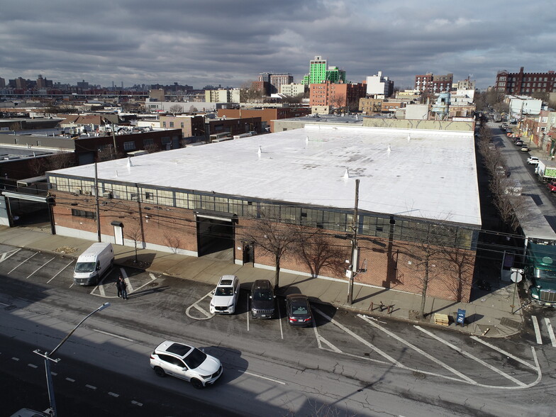 1275 Oak Point Ave, Bronx, NY en alquiler - Foto del edificio - Imagen 1 de 15