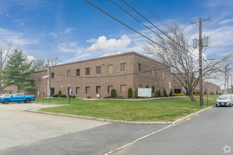 36-52 Kulick Rd, Fairfield, NJ en alquiler - Foto del edificio - Imagen 3 de 3