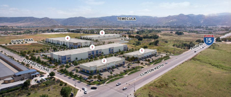 3 Industrial bldgs Totaling 259,650 SF. cartera de 3 inmuebles en venta en LoopNet.es - Foto principal - Imagen 1 de 1