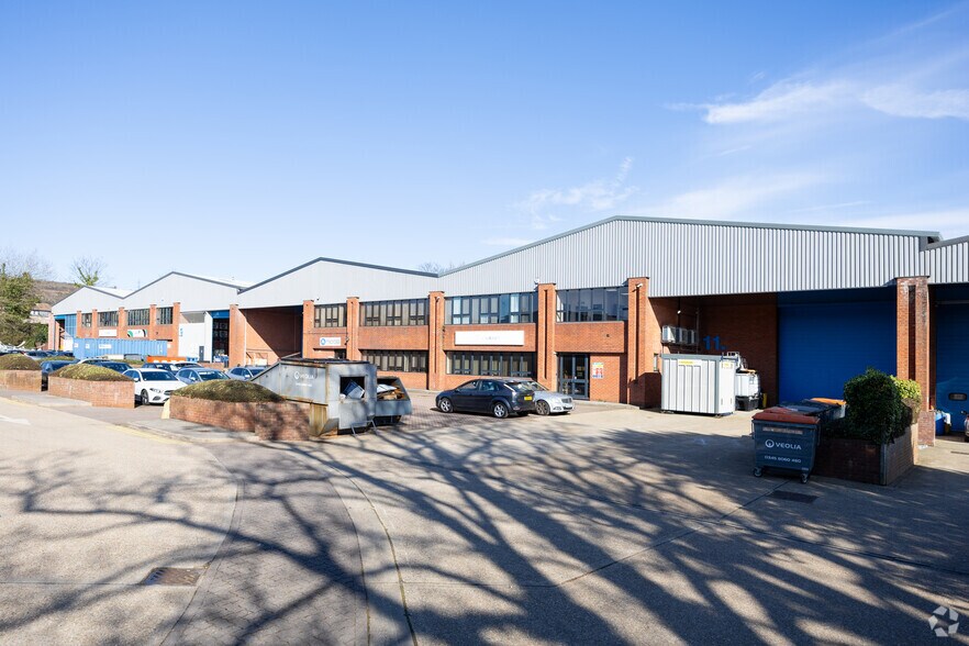 Murrills Estate, Fareham en alquiler - Foto del edificio - Imagen 2 de 2