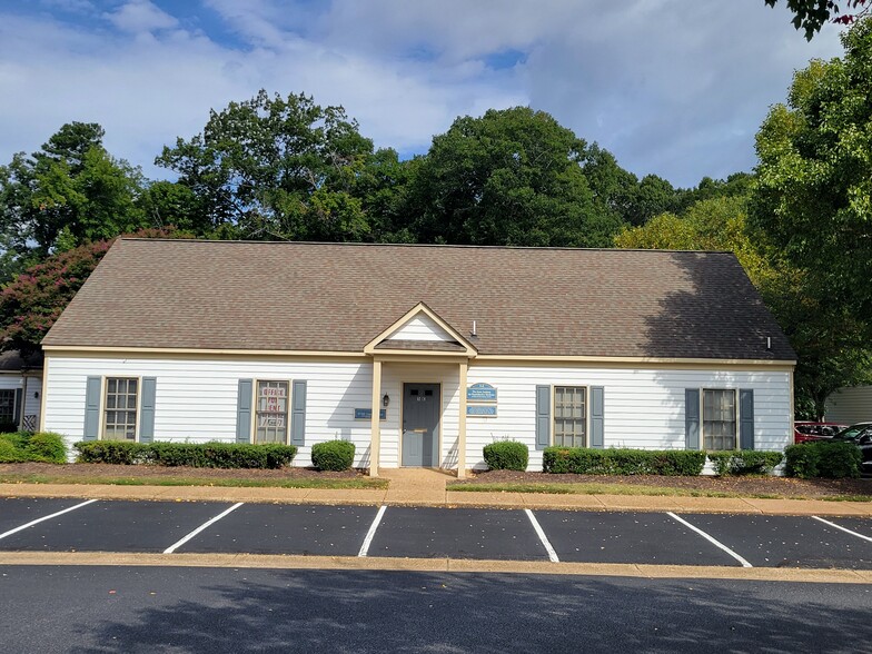 729 Thimble Shoals Blvd, Newport News, VA en alquiler - Foto del edificio - Imagen 1 de 9