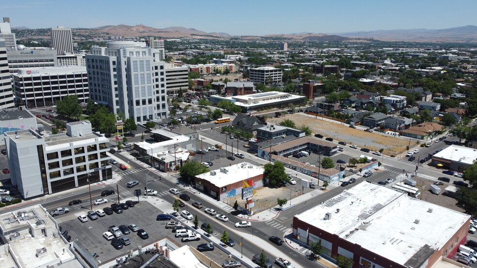 552 S Virginia St, Reno, NV en alquiler - Foto del edificio - Imagen 2 de 3