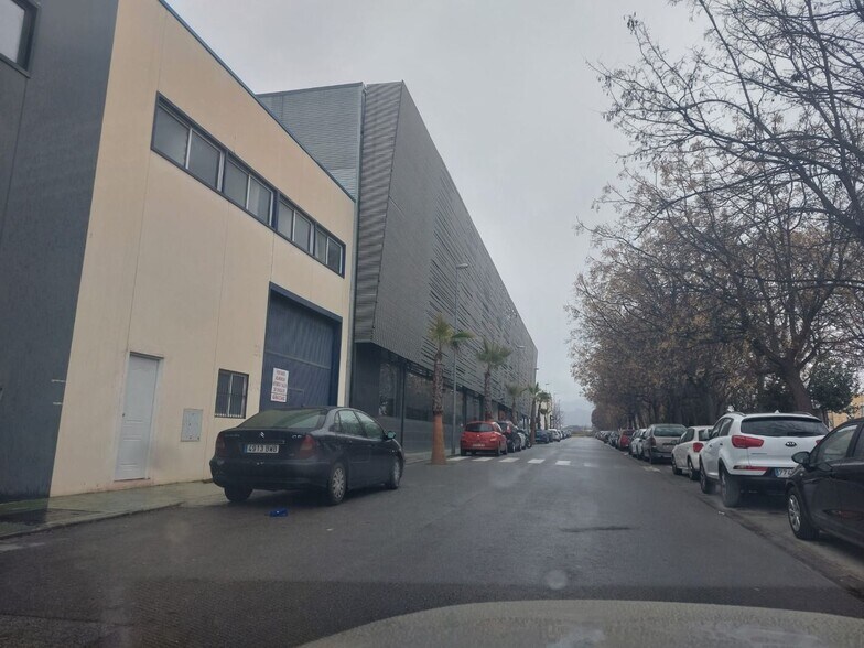 Oficina en Atarfe en alquiler - Foto del edificio - Imagen 2 de 39