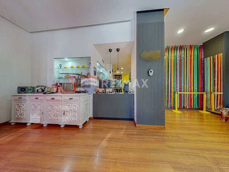 Local en Vigo, Pontevedra en venta - Foto del interior - Imagen 2 de 45