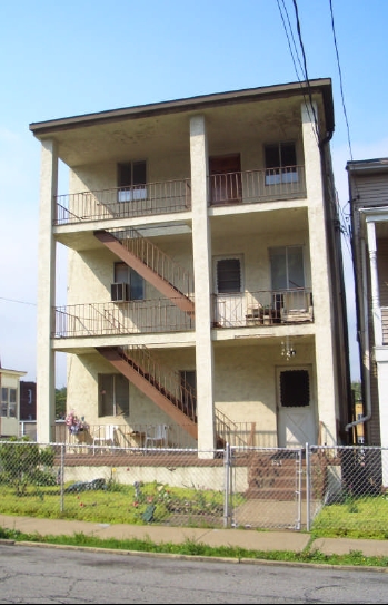 76-Unit McKees Rocks Portfolio cartera de 17 inmuebles en venta en LoopNet.es - Foto principal - Imagen 3 de 16