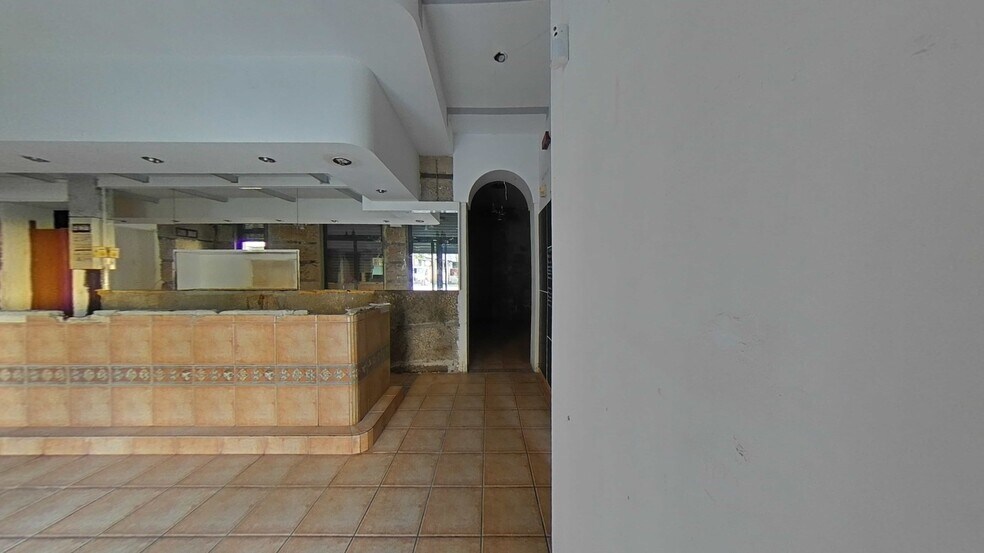 Local en Ourense en venta - Foto del edificio - Imagen 3 de 21