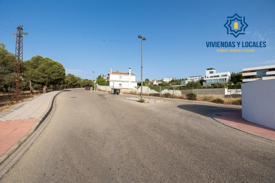 Calle Cúllar Vega, 42, La Zubia, Granada en venta - Foto del edificio - Imagen 2 de 18