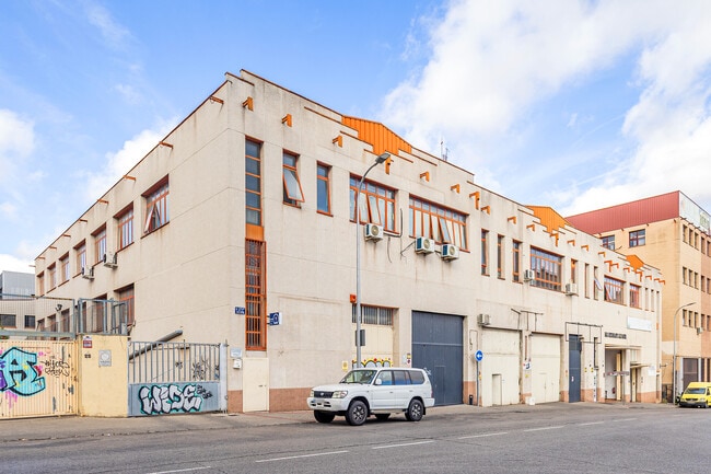 Más detalles de Calle de la Secoya, 20A, Madrid - Nave en alquiler