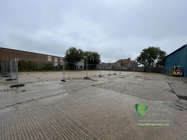 Gatehouse Way, Aylesbury en alquiler - Foto del edificio - Imagen 3 de 9