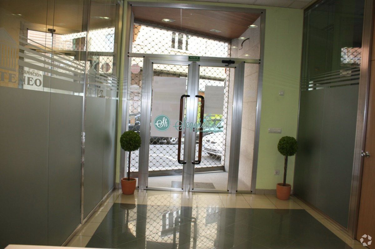 Zona Universidad, Segovia, SEG 40005 - Unidad Puerta 01, Esc. 1 - - Foto del interior - Image 1 of 8