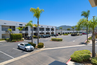 800 Los Vallecitos Blvd, San Marcos, CA en alquiler Foto del edificio- Imagen 1 de 2