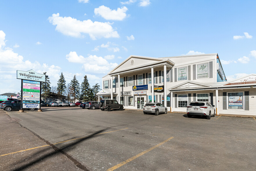 1201 Mountain Rd, Moncton, NB en venta - Foto del edificio - Imagen 3 de 14