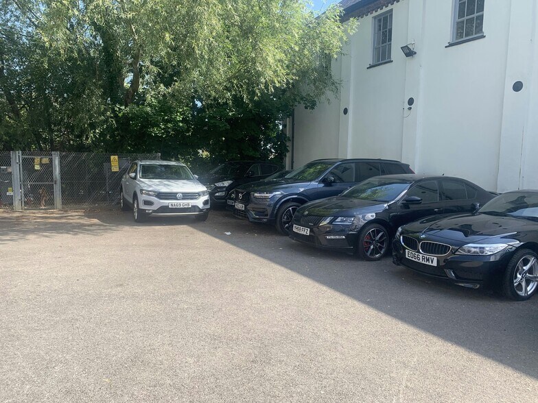 Penns Rd, Petersfield en venta - Foto del edificio - Imagen 3 de 5