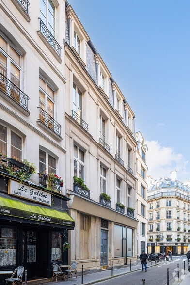 19 Rue Paul Lelong, Paris en alquiler - Foto del edificio - Imagen 2 de 4