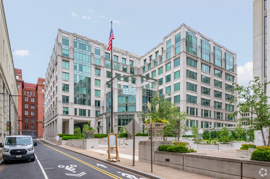 777 N Capitol St NE, Washington, DC en alquiler - Foto del edificio - Imagen 1 de 25