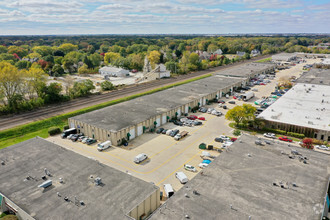 450-588 W 5th Ave, Naperville, IL - VISTA AÉREA  vista de mapa - Image1