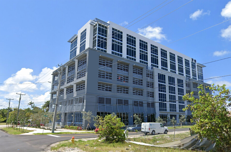 800 SE 4th Ave, Hallandale Beach, FL en alquiler - Foto principal - Imagen 1 de 15