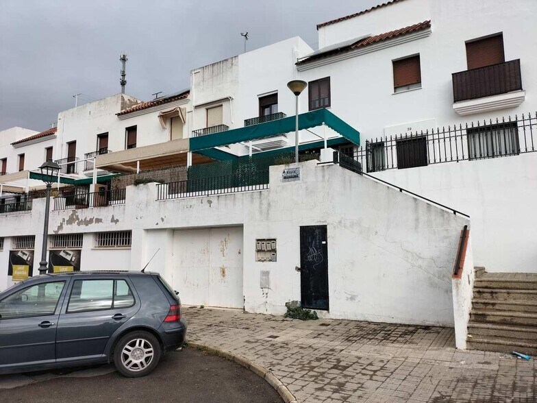 Local en Arcos de la Frontera, Cádiz en venta - Foto del edificio - Imagen 3 de 6