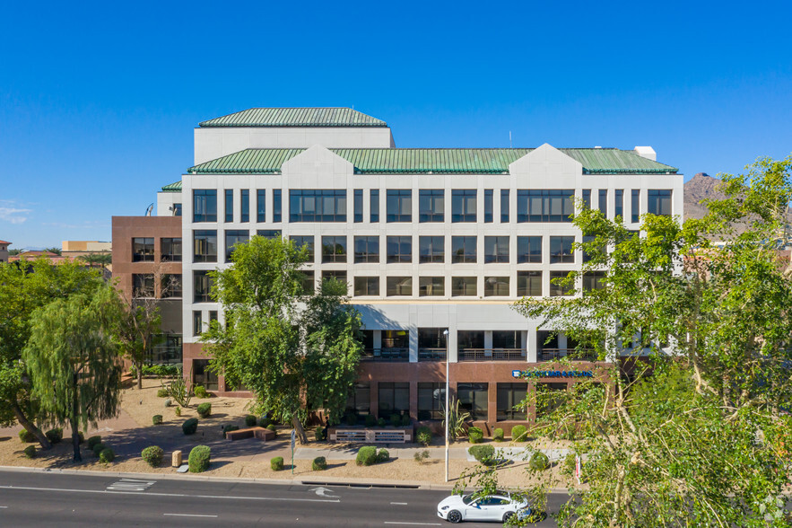 7150 E Camelback Rd, Scottsdale, AZ en alquiler - Foto del edificio - Imagen 3 de 9