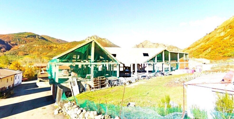 Terreno en Puebla de Lillo, León en venta - Foto del edificio - Imagen 2 de 8