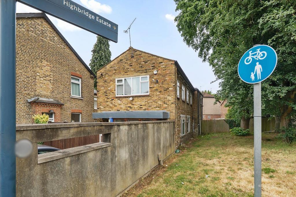 40 New Windsor St, Uxbridge en venta Foto del edificio- Imagen 1 de 15