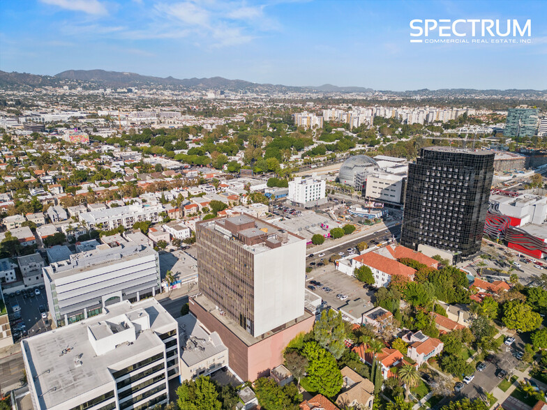 6200 Wilshire Blvd, Los Angeles, CA en alquiler - Foto del edificio - Imagen 2 de 26