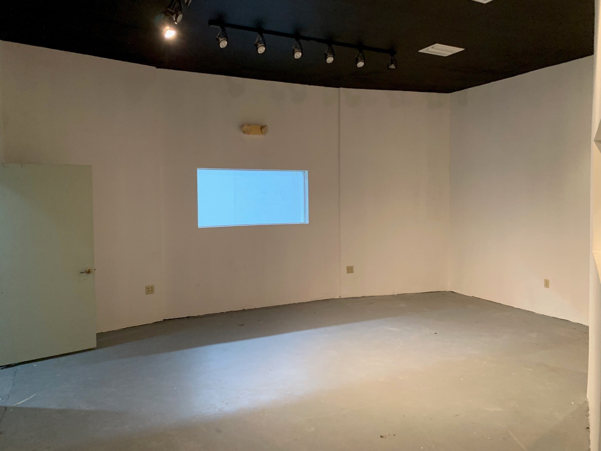 14200-14238 SW 136th St, Miami, FL en alquiler Foto del interior- Imagen 1 de 6