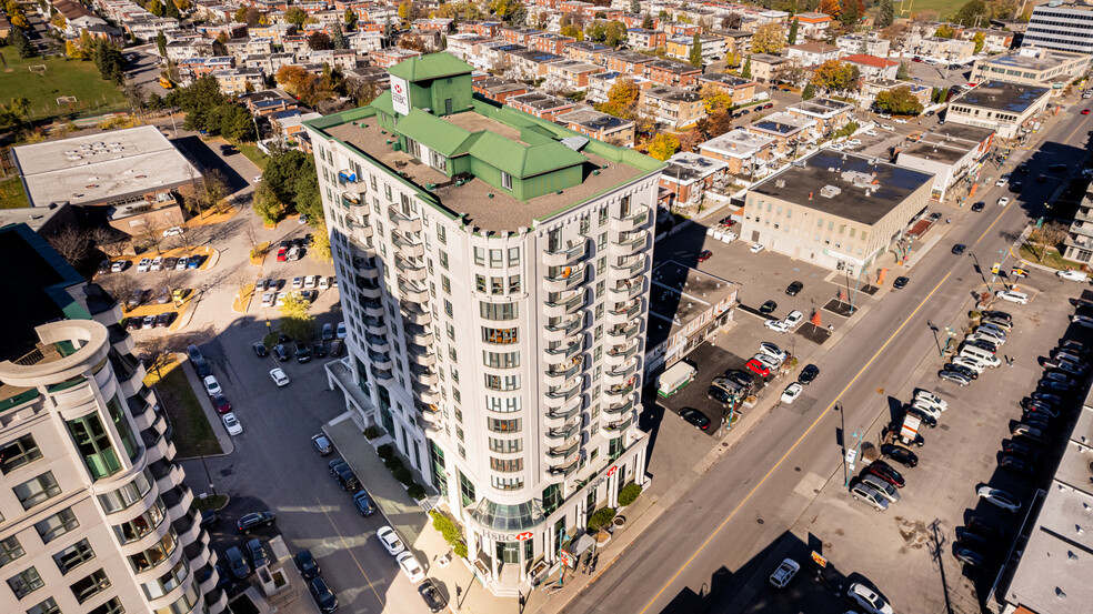 5095 St Jean-Talon E, Montréal, QC en alquiler - Foto del edificio - Imagen 3 de 9