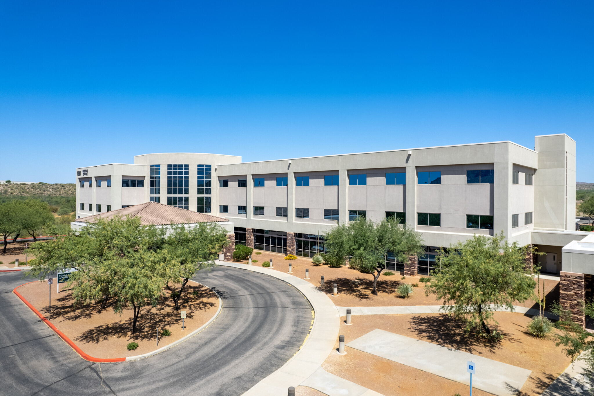 1521 E Tangerine Rd, Oro Valley, AZ en alquiler Foto del edificio- Imagen 1 de 7