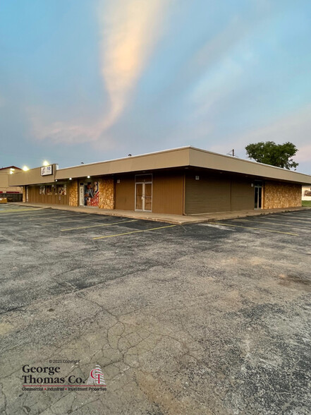 6402-6408 S Peoria Ave, Tulsa, OK en alquiler - Foto del edificio - Imagen 1 de 2