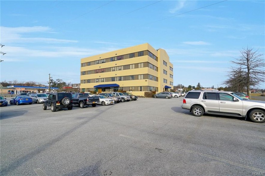 225 Dolson Ave, Middletown, NY en venta - Foto del edificio - Imagen 3 de 21