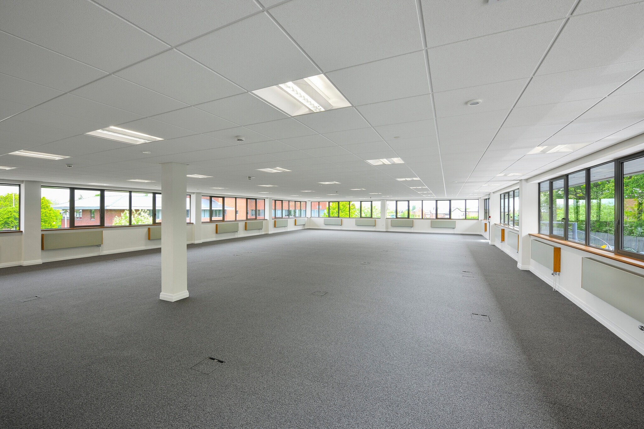 Wilmslow Rd, Cheadle en alquiler Foto del edificio- Imagen 1 de 11