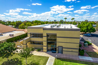 655 E University Dr, Mesa, AZ en alquiler Foto del edificio- Imagen 2 de 80