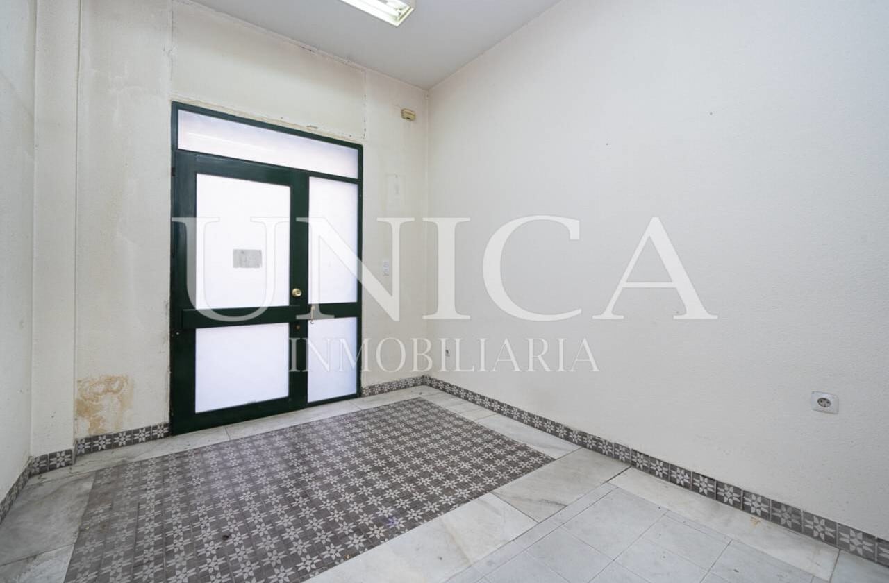 Madrid, MAD 28001 - - - Foto del interior - Image 2 of 17