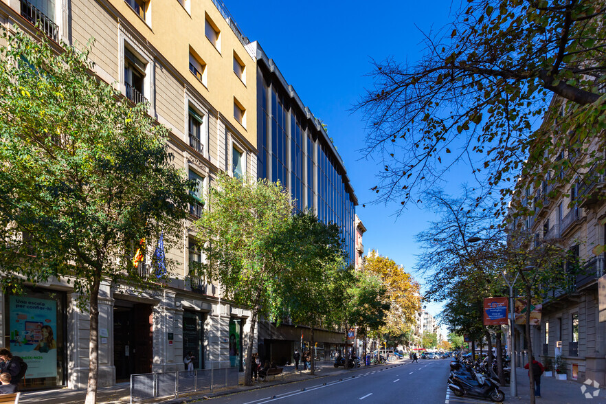 Oficinas en Barcelona, Barcelona en alquiler - Foto del edificio - Imagen 2 de 3