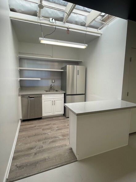 529 Victoria Ave, Venice, CA en alquiler - Foto del interior - Imagen 3 de 7