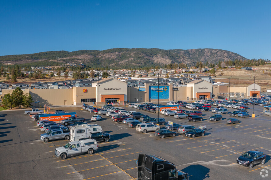 2170 Louie Dr, Westbank, BC en alquiler - Foto del edificio - Imagen 1 de 3