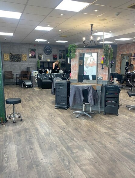 73-75 High Rd, Felixstowe en venta - Foto del interior - Imagen 2 de 3