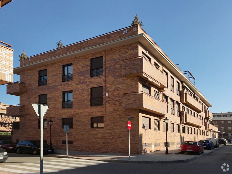 Calle Hércules, 2, Brunete, Madrid en alquiler - Foto del edificio - Imagen 2 de 2