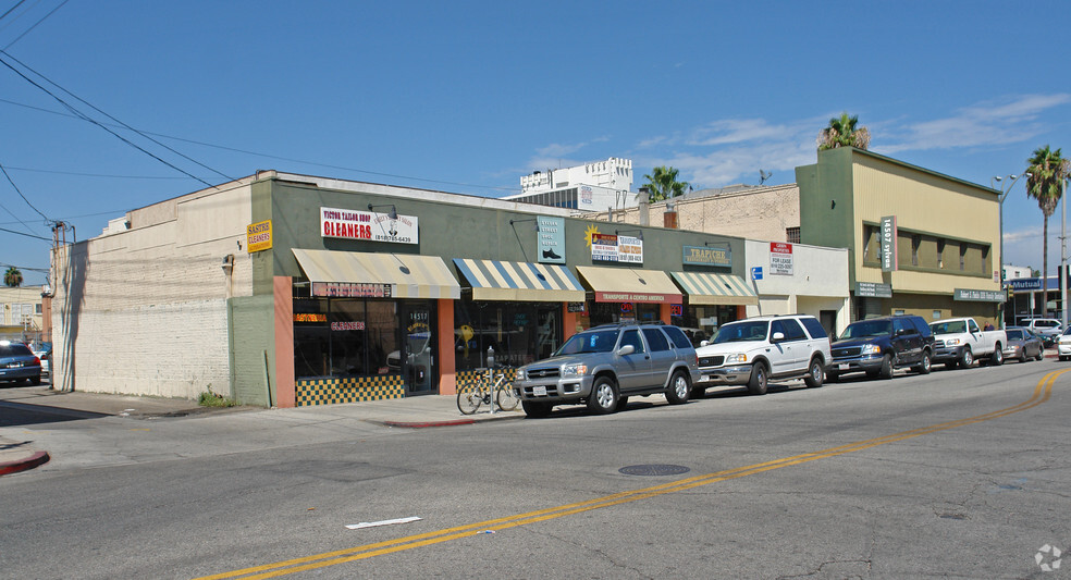 14507-14517 Sylvan St, Van Nuys, CA en alquiler - Foto del edificio - Imagen 2 de 3