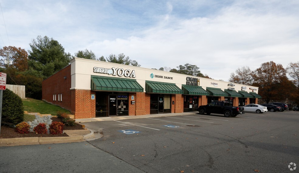 11000 Three Chopt Rd, Richmond, VA en alquiler - Foto principal - Imagen 1 de 4