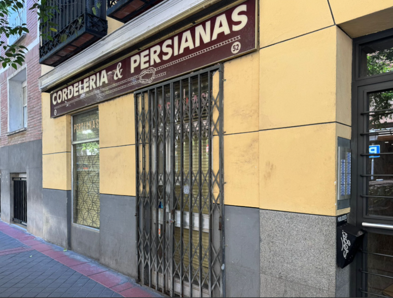 Edificio residencial en Madrid, Madrid en venta - Foto del edificio - Imagen 2 de 4