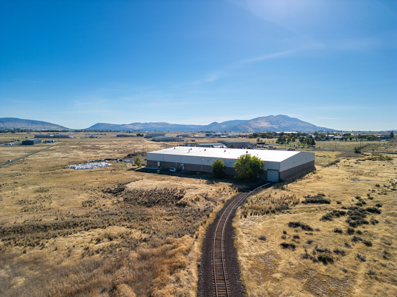 6450 Swan Ct, Klamath Falls, OR en venta - Vista aérea - Imagen 2 de 4